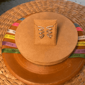 Brinco Luza Ear Hook de Linhas com Zircônias em Prata 925