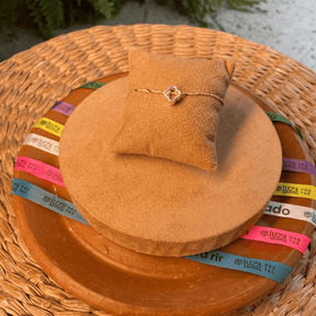 Berloque Luza de Trevo Vazado Liso em Prata 925