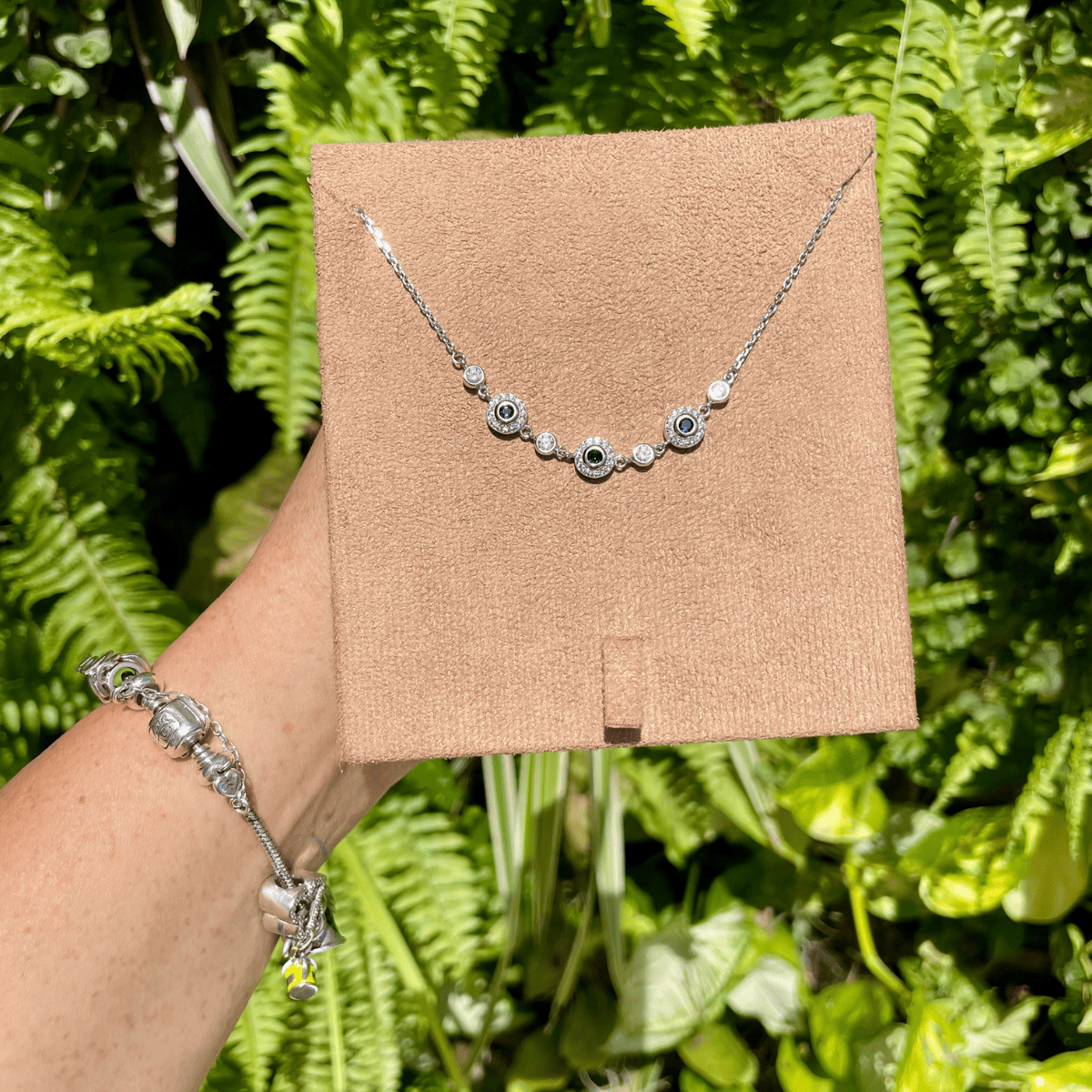 Pulseira com Circulo de Zirconia e Detalhe Azul em Prata 925