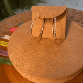 Brinco Argola Luza Grande de Tubinho Diamantada em Prata 925