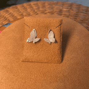 BRINCO BORBOLETA LUZA CRAVEJADA COM DETALHE DE LISO EM PRATA 925