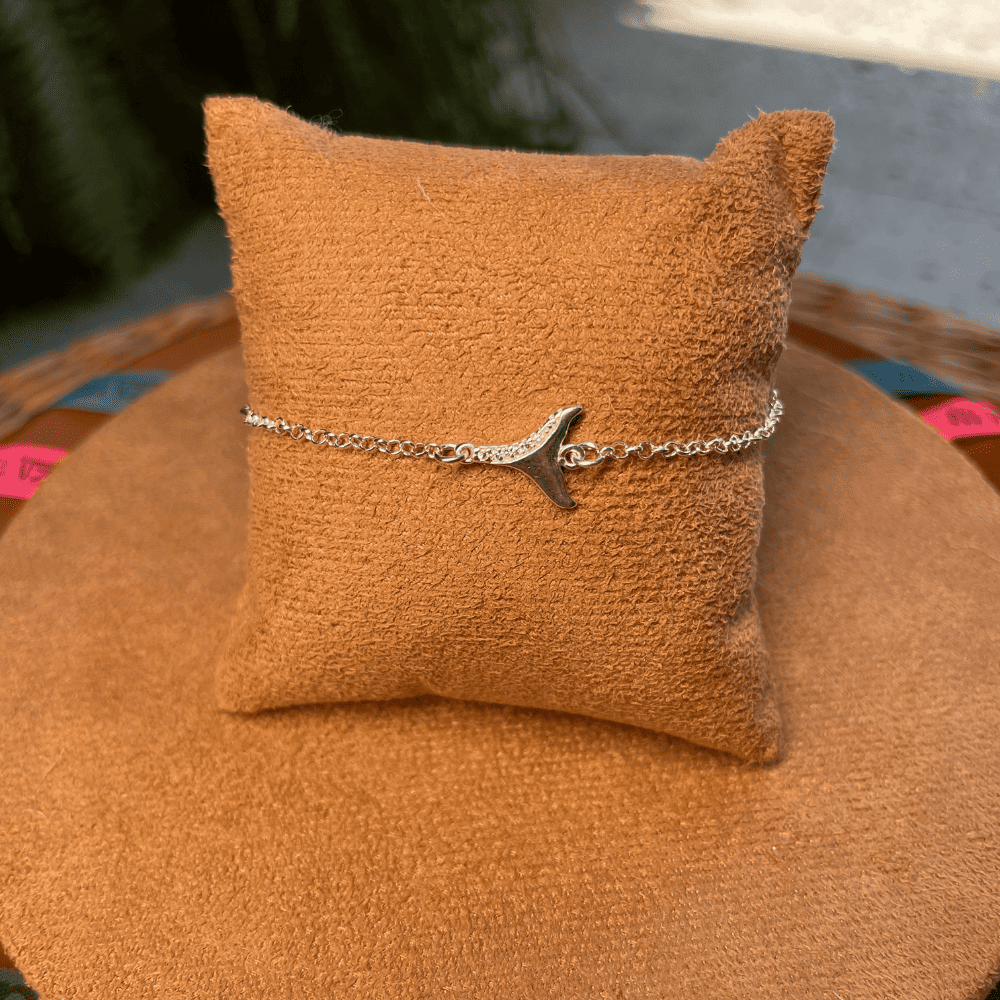 PULSEIRA LUZA RABO DE BALEIA COM DETALHES DE ZIRCONIA EM PRATA 925