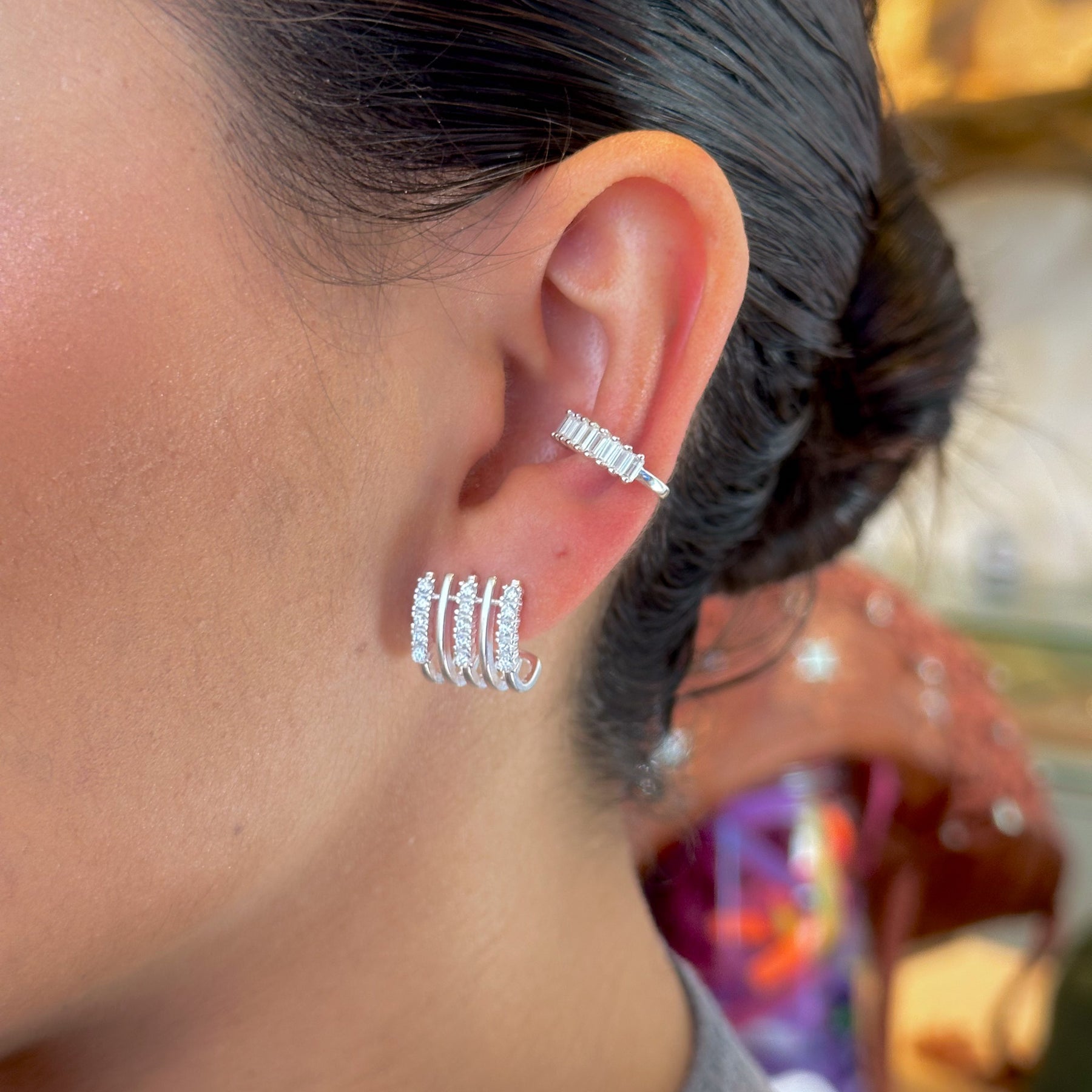 Brinco Ear Hook com Três Linhas de Zircônias Luza em Prata 925