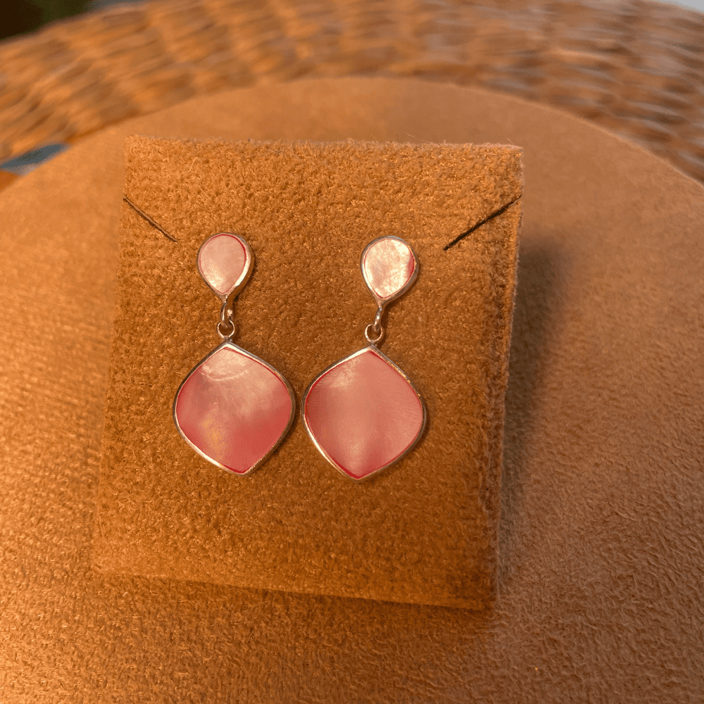 Brinco Pendente Luza de Pedra Leitosa Rosa em Prata 925