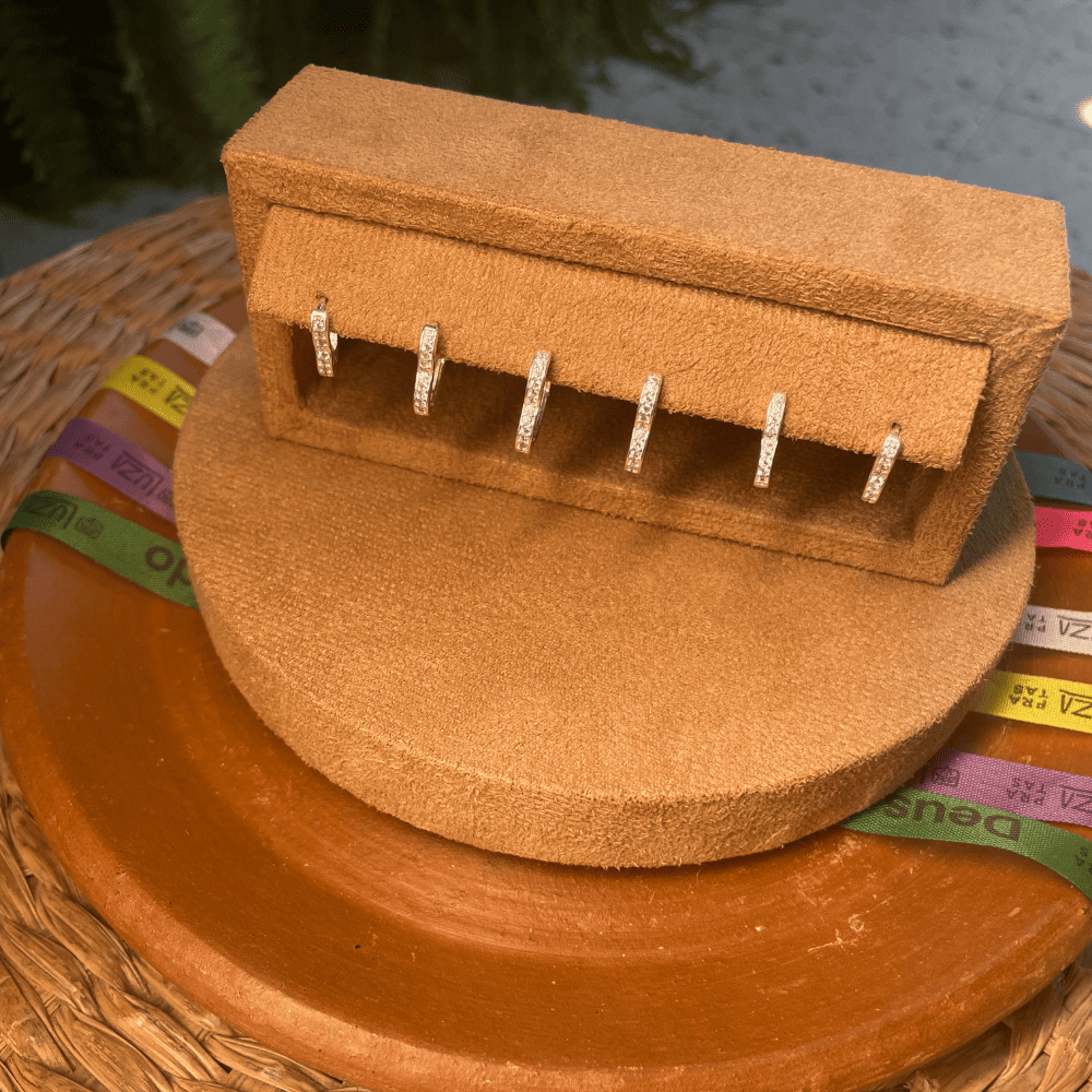 Trio Luza de Argolas de Coração Cravejadas de Zircônias em Prata 925