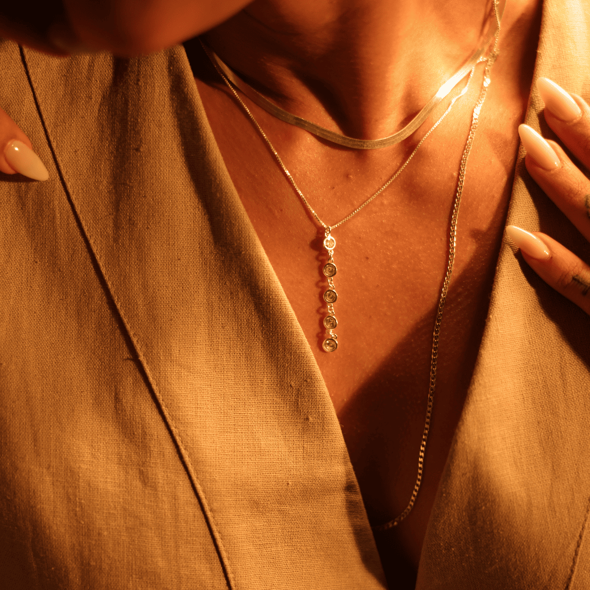 Colar Gravatinha com 5 Pontos de Luz em Prata 925