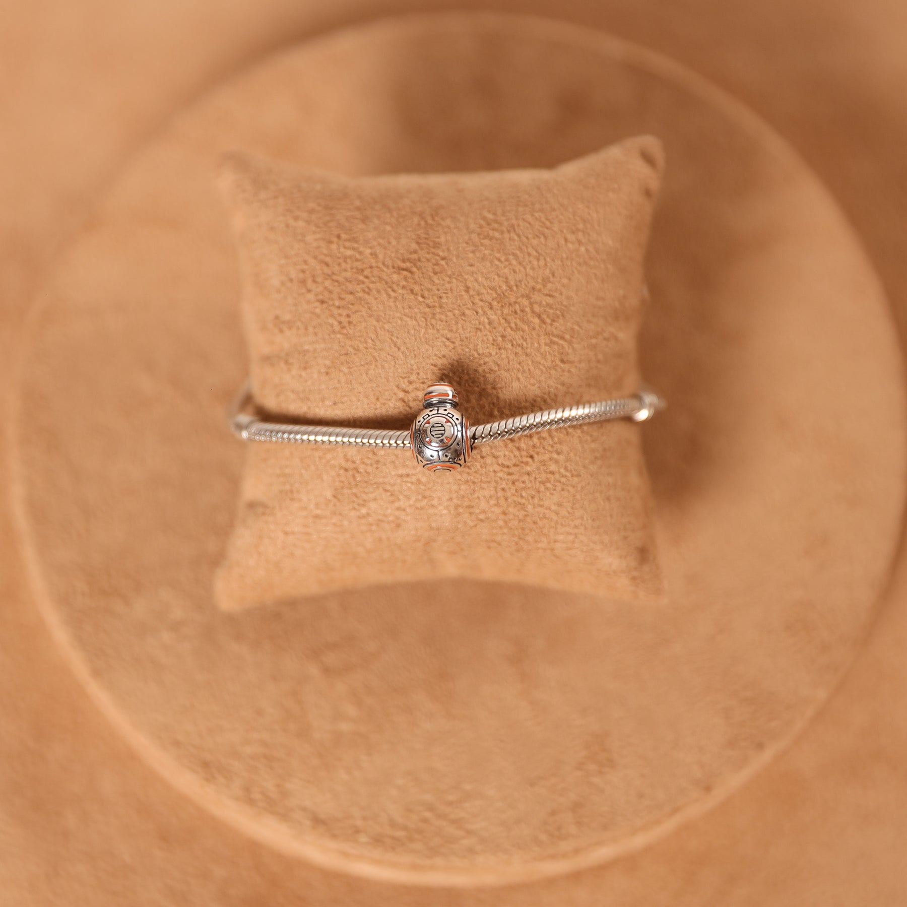 Berloque Robô BB-8  Luza em Prata 925