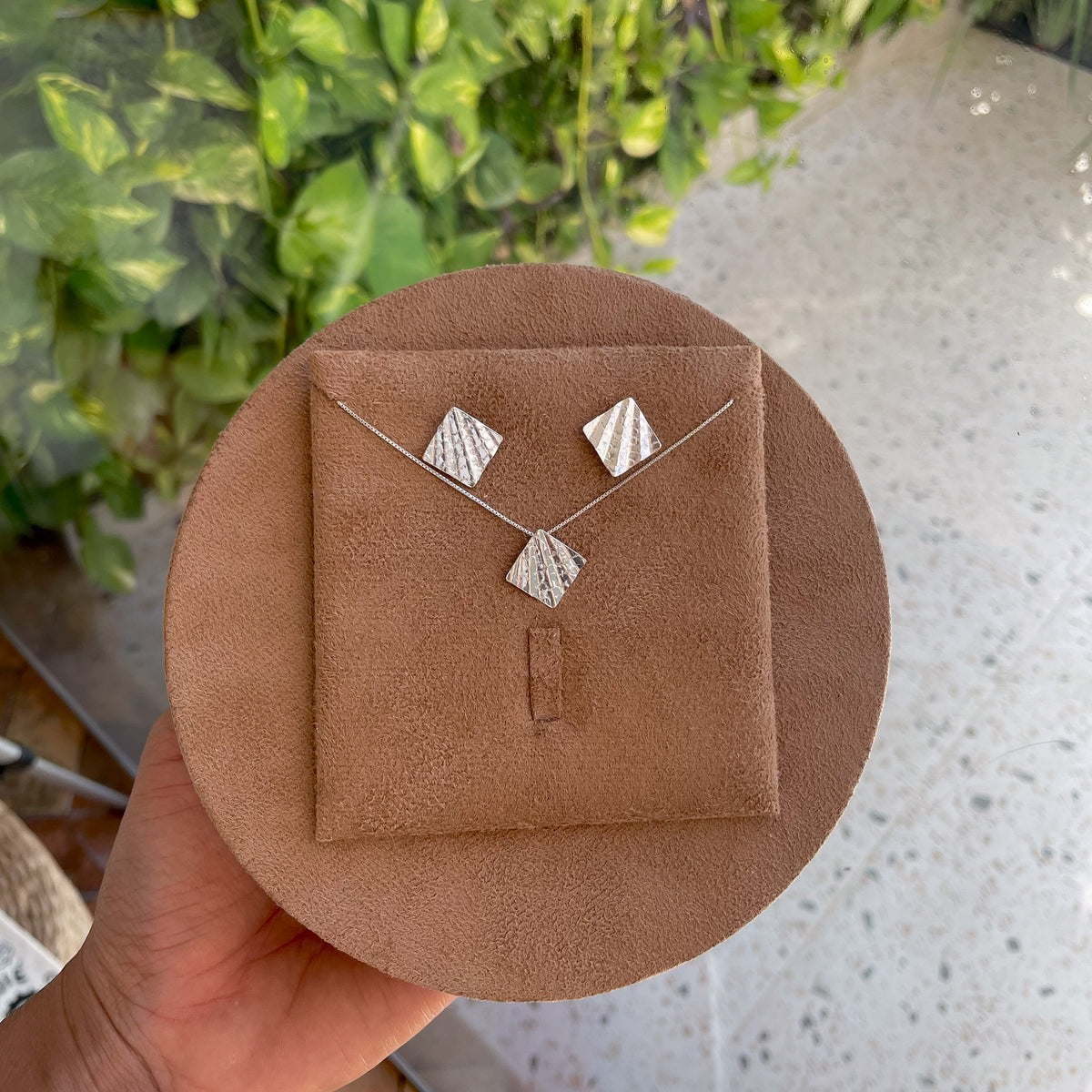 Conjunto Orgânico Quadrado Diamantado em Prata 925