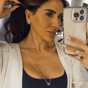 COLAR ESCAPULÁRIO LUZA  RABO DE SEREIA E CONCHA EM PRATA 925