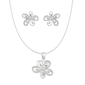 CONJUNTO DE FLOR COM DETALHES LISOS, CRAVEJADOS E VAZADOS EM PRATA 925
