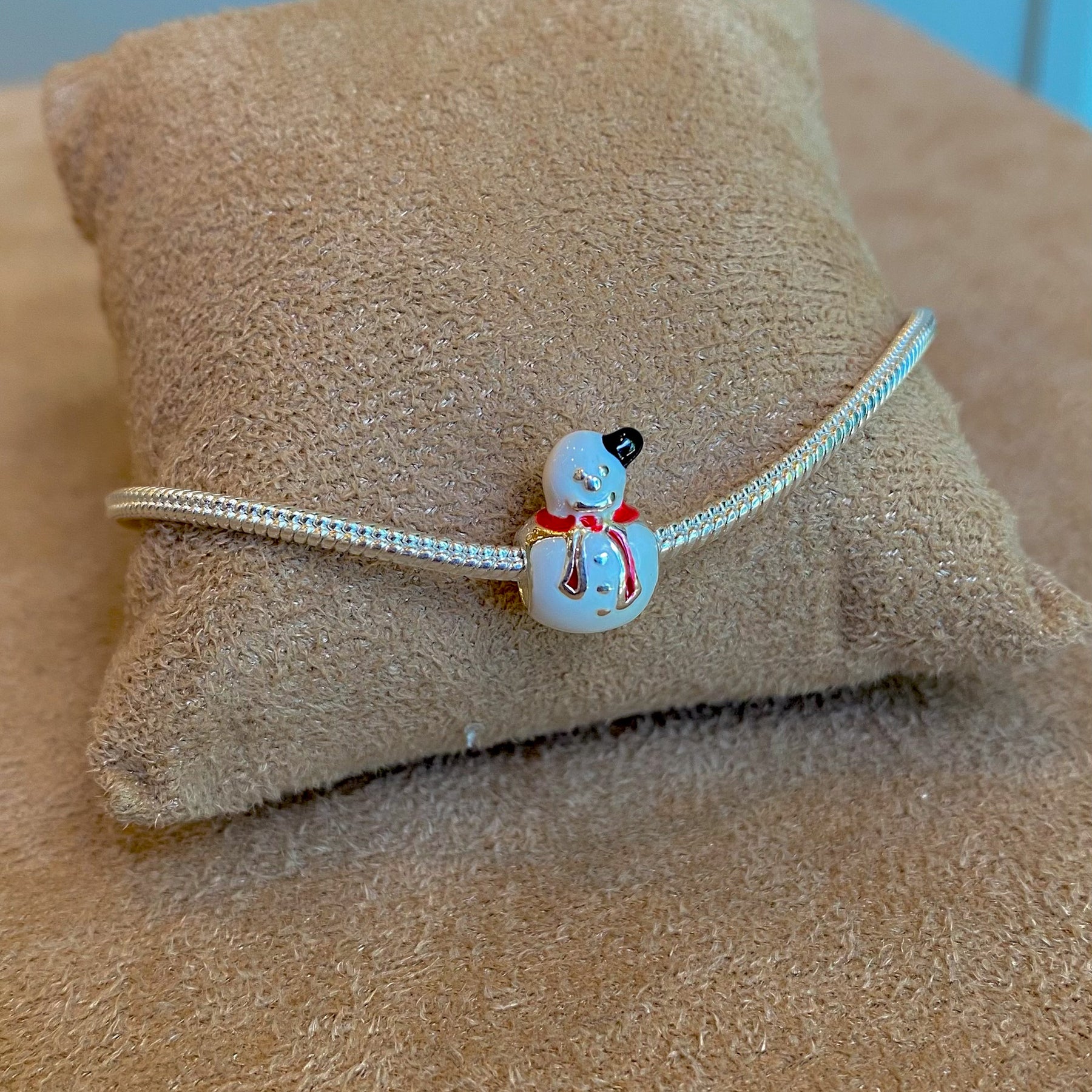 Berloque de Boneco de Neve Esmaltado Luza em Prata 925