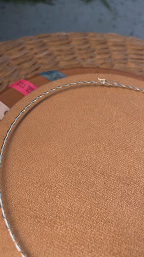 Colar Chocker Luza de Aro com Detalhes Torcido em Prata 925